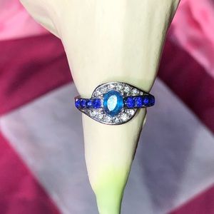 Ring with blue rhinestones